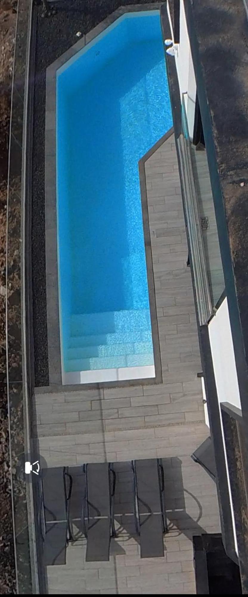 Villa Poseidon Corralejo With Private Heated Pool, Sauna And Stunning Volcano Views By Amazzzing Travel Eksteriør billede