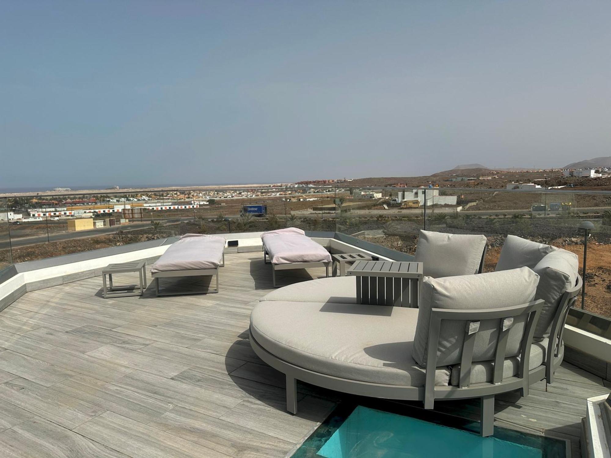Villa Poseidon Corralejo With Private Heated Pool, Sauna And Stunning Volcano Views By Amazzzing Travel Eksteriør billede